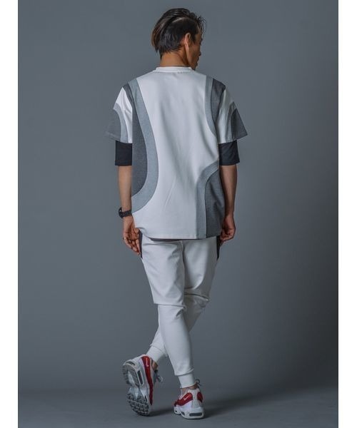 REGIEVO(レジエボ)の「【REGIEVO】ラウンド切替配色TEEシャツ アスレジャー ビッグシルエット(Tシャツ/カットソー・メンズ・ホワイト/ブラック・M/L/S)」の6枚目の写真