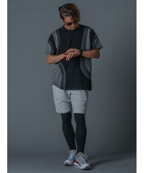 REGIEVO(レジエボ)の「【REGIEVO】ラウンド切替配色TEEシャツ アスレジャー ビッグシルエット(Tシャツ/カットソー・メンズ・ホワイト/ブラック・M/L/S)」の7枚目の写真