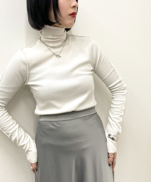 apres jour mignon(アプレジュールミニョン)の「リブハイネックメロートップス【ZOZOTOWN限定アイテム】(Tシャツ/カットソー・レディース・アイボリー/ダークブラウン/ブラック/ブルー系その他・X-LARGE/フリー)」の5枚目の写真