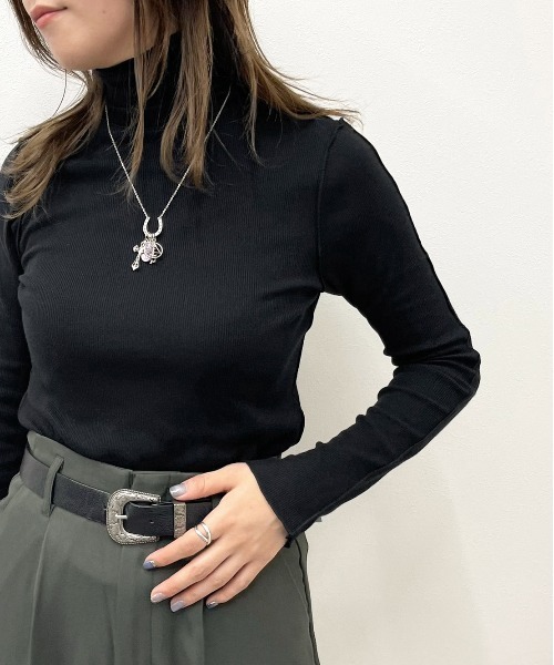 apres jour mignon(アプレジュールミニョン)の「リブハイネックメロートップス【ZOZOTOWN限定アイテム】(Tシャツ/カットソー・レディース・アイボリー/ダークブラウン/ブラック/ブルー系その他・X-LARGE/フリー)」の11枚目の写真