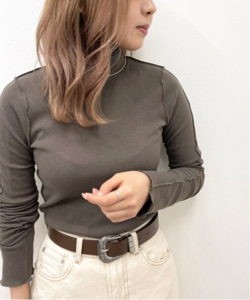 apres jour mignon(アプレジュールミニョン)の「リブハイネックメロートップス【ZOZOTOWN限定アイテム】(Tシャツ/カットソー・レディース・アイボリー/ダークブラウン/ブラック/ブルー系その他・X-LARGE/フリー)」の17枚目の写真