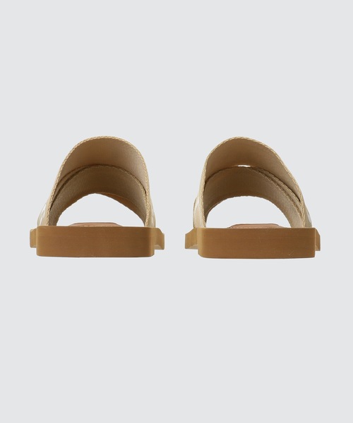 Chloe(クロエ)の「WOODY / キャンバスフラットミュール FLAT MULE(サンダル・レディース・ベージュ・39/38/35/36/37)」の4枚目の写真