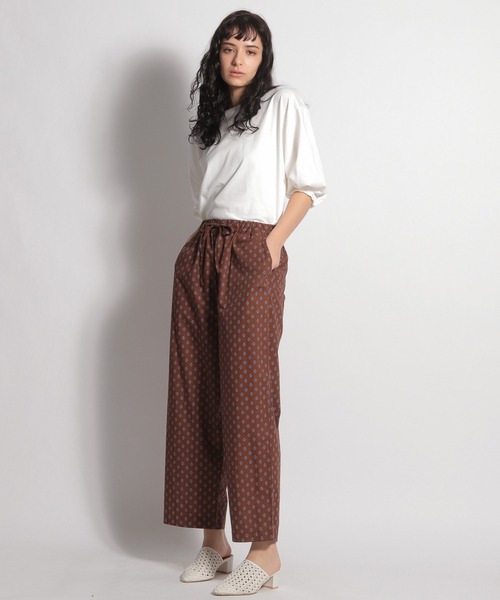 niko and...（ニコアンド）の「カラフルプリントイージーワークパンツ（その他パンツ・レディース・ブラック/ネイビー/ブラウン/カーキ・MEDIUM/LARGE）」の5枚目の写真