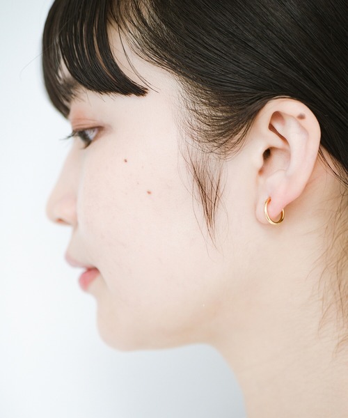 haco!（ハコ）の「かわいらしいけど甘すぎない　２WAYで使える淡水パールのイヤリング（イヤリング・レディース・ゴールド・ONE SIZE）」の10枚目の写真