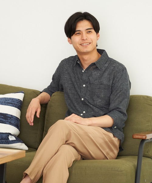 Blue Standard (ブルースタンダード)の「【BLUE STANDARD】しゃり感 涼しい フレンチオーガニックリネンミックス 7分袖シャツ(シャツ/ブラウス・メンズ・ホワイト/ブラック/ブルー/ライトベージュ・MEDIUM/LARGE/X-LARGE)」の3枚目の写真