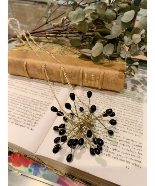 BEARDSLEY(ビアズリー)の「《ROSAMENDEZ》ネックレス(ネックレス・レディース・ホワイト/アイボリー/ブラック・FREE)」の12枚目の写真