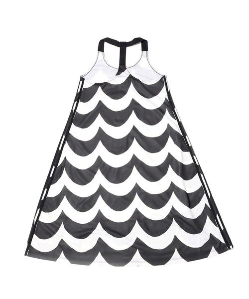 レア！adidas marimekko フラワーパターン ワンピース adidas（アディダス）の「adidas × Marimekko Tシャツワンピース