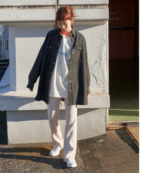 Auntie Rosa Holiday（アンティローザホリデー）の「デニムBIGシャツ（シャツ/ブラウス・レディース・ブラック/ブルー・FREE）」の9枚目の写真