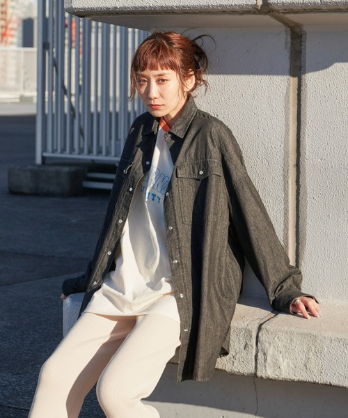 Auntie Rosa Holiday（アンティローザホリデー）の「デニムBIGシャツ（シャツ/ブラウス・レディース・ブラック/ブルー・FREE）」の8枚目の写真