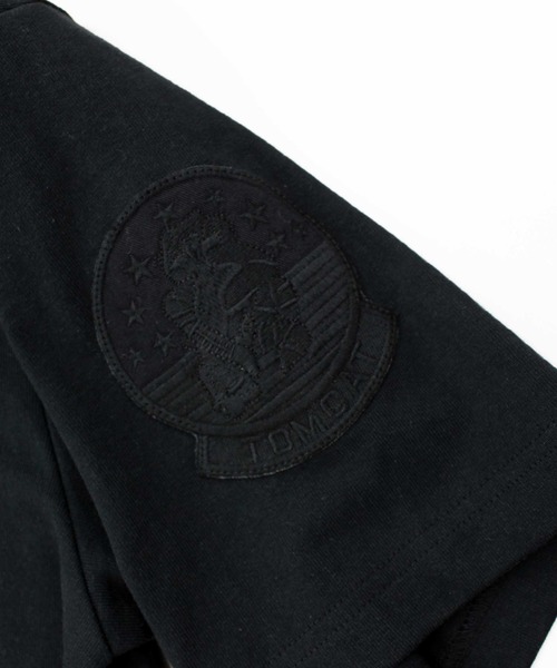 AVIREX(アヴィレックス)の「【WEB&DEPOT限定】トップガン ワッペン Tシャツ/ S/S CREW NECK TOP GUN WAPPEN T-SHIRT(Tシャツ/カットソー・レディース・ホワイト/ブラック×ブラック/ブラック/ネイビー/オレンジ/ブラック系その他・X-LARGE/FREE/LARGE/MEDIUM/2XL)」の11枚目の写真