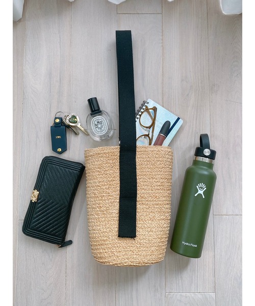 Vicente（ヴィセンテ）の「Rainbow cage shoulder bag（かごバッグ・レディース・ブラック/ピンク/オレンジ・FREE）」の2枚目の写真