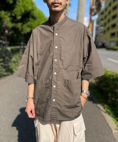 GLOSTER（グロスター）の「バンドカラービッグシャツ（シャツ/ブラウス・メンズ・キナリ/イエロー系その他3/ネイビー/レッド系その他3/チャコールグレー・FREE）」の7枚目の写真