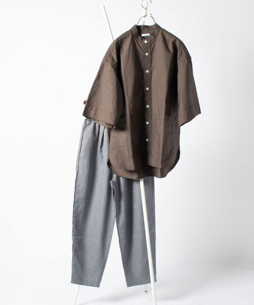 GLOSTER（グロスター）の「バンドカラービッグシャツ（シャツ/ブラウス・メンズ・キナリ/イエロー系その他3/ネイビー/レッド系その他3/チャコールグレー・FREE）」の14枚目の写真