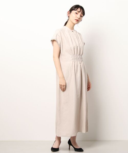 nota(ノータ)の「シャーリングギャザーワンピース(ワンピース・レディース・アイボリー/オレンジ/ブルー/ブラウン・FREE)」の1枚目の写真