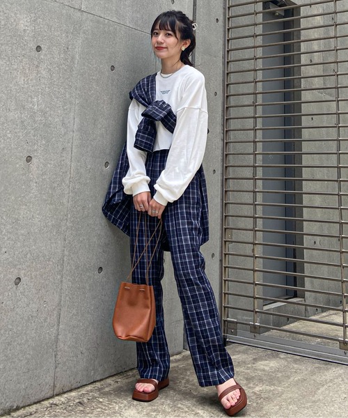 EPIMI E'PIMMY（エピミエピミー）の「《Set up・ユニセックス対応》オーバーチェックシャツ（シャツ/ブラウス・レディース・ブラウン/ブラック/グレー・MEDIUM）」の11枚目の写真