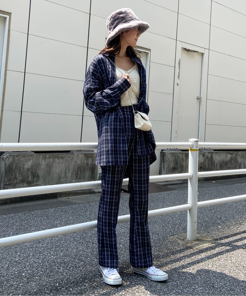 EPIMI E'PIMMY（エピミエピミー）の「《Set up・ユニセックス対応》オーバーチェックシャツ（シャツ/ブラウス・レディース・ブラウン/ブラック/グレー・MEDIUM）」の15枚目の写真