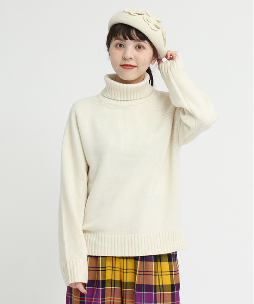 CHILD WOMAN(チャイルドウーマン)の「Extrafine merino wool 5GGタートルネックプルオーバー(ニット/セーター・レディース・パープル/ネイビー/ブラウン/レッド/ピンク/イエロー/グリーン/アイボリー/グリーン系その他/ピンク系その他/サックスブルー・FREE)」の12枚目の写真