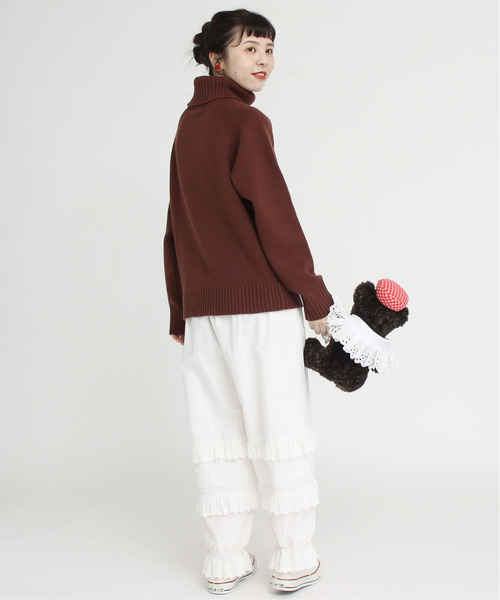 CHILD WOMAN(チャイルドウーマン)の「Extrafine merino wool 5GGタートルネックプルオーバー(ニット/セーター・レディース・パープル/ネイビー/ブラウン/レッド/ピンク/イエロー/グリーン/アイボリー/グリーン系その他/ピンク系その他/サックスブルー・FREE)」の22枚目の写真