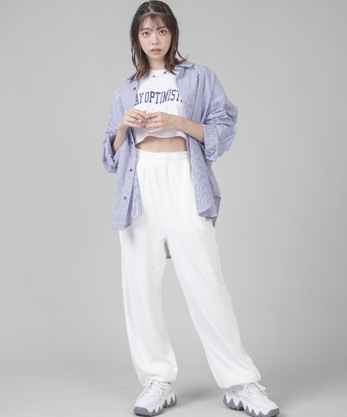 SPINNS（スピンズ）の「ロゴ刺繍 ショート丈長袖Tシャツ（Tシャツ/カットソー・レディース・ブラック/ネイビー/ダークグリーン/オフホワイト・ONESIZE）」の8枚目の写真