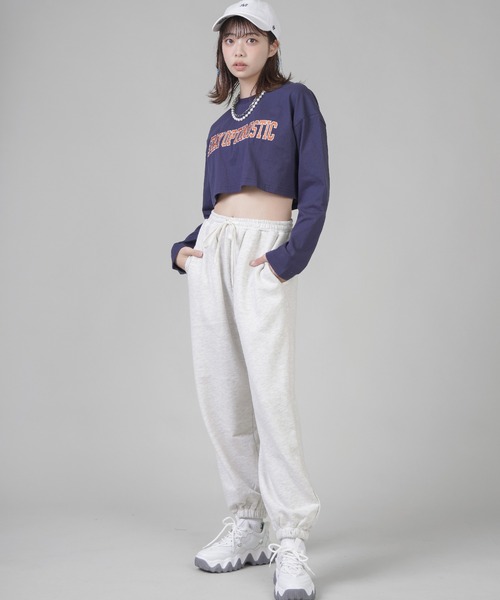 SPINNS（スピンズ）の「ロゴ刺繍 ショート丈長袖Tシャツ（Tシャツ/カットソー・レディース・ブラック/ネイビー/ダークグリーン/オフホワイト・ONESIZE）」の12枚目の写真