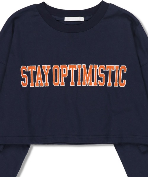 SPINNS（スピンズ）の「ロゴ刺繍 ショート丈長袖Tシャツ（Tシャツ/カットソー・レディース・ブラック/ネイビー/ダークグリーン/オフホワイト・ONESIZE）」の21枚目の写真