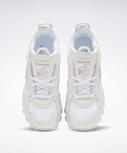 Reebok（リーボック）の「カーディB クラシックレザー / Cardi B Classic Leather（スニーカー・キッズ・ホワイト×ライトグレー/レッド系その他・23.0cm/23.5cm/24.0cm/22.5cm）」の5枚目の写真