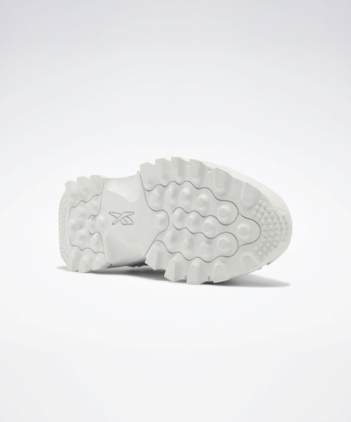 Reebok（リーボック）の「カーディB クラシックレザー / Cardi B Classic Leather（スニーカー・キッズ・ホワイト×ライトグレー/レッド系その他・23.0cm/23.5cm/24.0cm/22.5cm）」の6枚目の写真