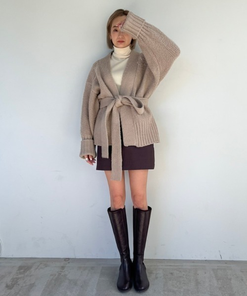 AMAIL(アマイル)の「Ethic bulky cardigan(カーディガン/ボレロ・レディース・ベージュ/ピンク/ブルー・FREE)」の4枚目の写真