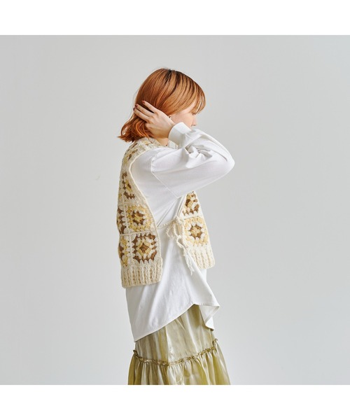 CPCM（シーピーシーエム）の「クロシェ花刺繍ベスト（ニット/セーター・レディース・ホワイト/ブラック・FREE）」の9枚目の写真