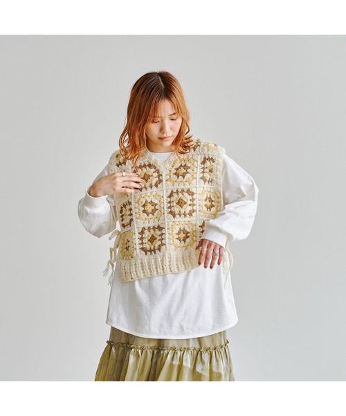 CPCM（シーピーシーエム）の「クロシェ花刺繍ベスト（ニット/セーター・レディース・ホワイト/ブラック・FREE）」の10枚目の写真