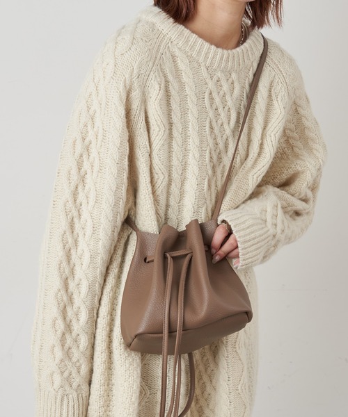 CIAOPANIC TYPY（チャオパニックティピー）の「合皮ポーチタックショルダー（ショルダーバッグ・レディース・ホワイト/ブラック/グレイッシュベージュ・ONE SIZE）」の3枚目の写真