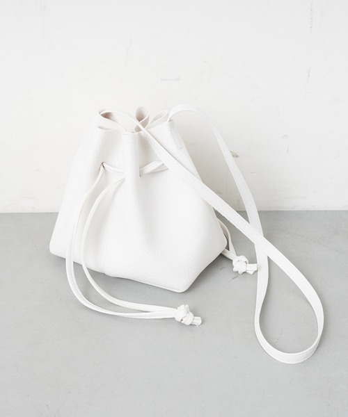 CIAOPANIC TYPY（チャオパニックティピー）の「合皮ポーチタックショルダー（ショルダーバッグ・レディース・ホワイト/ブラック/グレイッシュベージュ・ONE SIZE）」の7枚目の写真