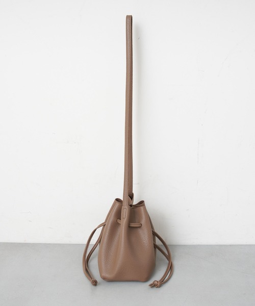 CIAOPANIC TYPY（チャオパニックティピー）の「合皮ポーチタックショルダー（ショルダーバッグ・レディース・ホワイト/ブラック/グレイッシュベージュ・ONE SIZE）」の12枚目の写真