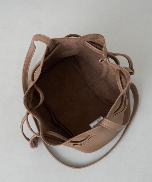 CIAOPANIC TYPY（チャオパニックティピー）の「合皮ポーチタックショルダー（ショルダーバッグ・レディース・ホワイト/ブラック/グレイッシュベージュ・ONE SIZE）」の14枚目の写真