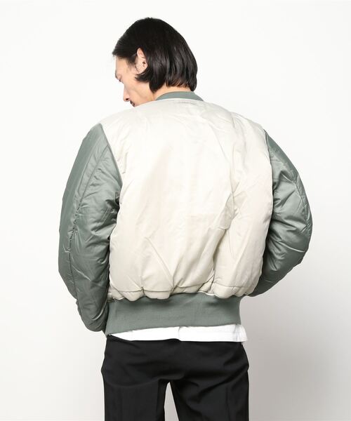 Alpha Industries(アルファインダストリーズ)の「ALPHA/アルファ MA-1 COLOR BLOCKED(MA-1・メンズ・ブラック/グレー・M/XL/L)」の7枚目の写真