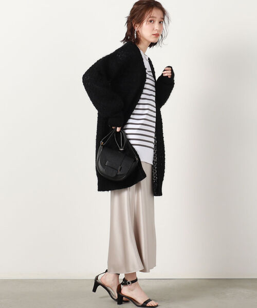 NOLLEY’S Sophi(ノーリーズソフィ)の「ハンマーサテンマーメイドスカート(スカート・レディース・サーモンピンク/ベージュ・38/36)」の6枚目の写真