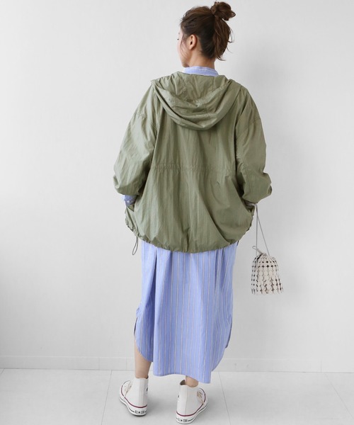 JOURNAL STANDARD relume（ジャーナルスタンダード　レリューム）の「ストーンナイロンライトブルゾン◆（ナイロンジャケット・レディース・ブルー/カーキ/グレー・FREE）」の13枚目の写真