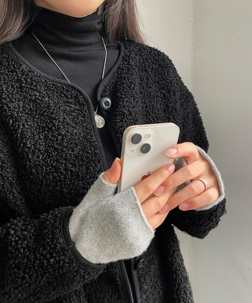 CEMONEMO(セモネモ)の「ウール混 ニット アームウォーマー(手袋・レディース・ブラック/ベージュ/ブラウン/グレー・FREE)」の11枚目の写真