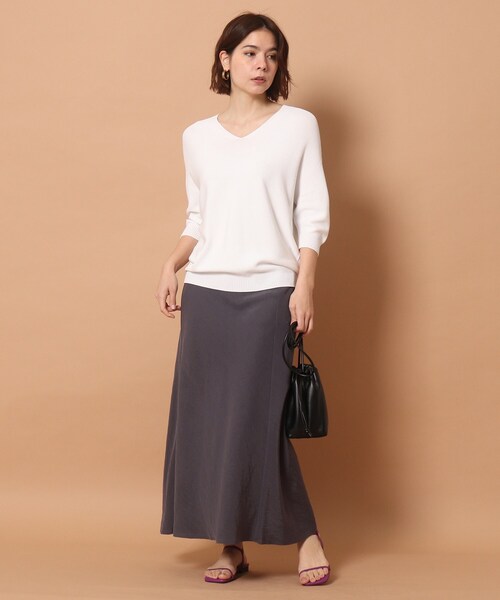 DRESSTERIOR(ドレステリア)の「◆【洗える】Vネックコクーンホールガーメント(R)ニット(ニット/セーター・レディース・ホワイト/ブラック/グリーン・38/36/34)」の15枚目の写真