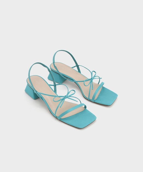 CHARLES & KEITH（チャールズ & キース）の「ストラッピーボウテクスチャード スリングバックサンダル / Strappy Bow Textured Slingback Sandals（サンダル・レディース・ブラック/ターコイズブルー・22.5cm/23cm/23.5cm/24.5cm/25cm/25.5cm/22cm）」の4枚目の写真