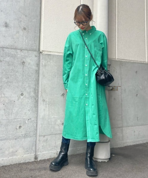 RODEO CROWNS WIDE BOWL（ロデオクラウンズワイドボウル）の「ボタンダウンシャツワンピース（シャツワンピース・レディース・グリーン系その他/ブルー系その他2・FREE）」の2枚目の写真