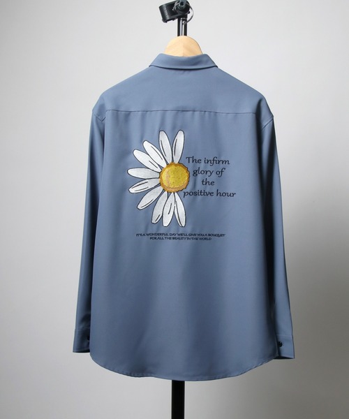 Salong hameu（サロン ハミュー）の「グラフィック背中刺繍シャツ メンズ レディース ユニセックス/長袖レギュラーカラーシャツ（シャツ/ブラウス・メンズ・グレー/ブラック/ホワイト/ブラック系その他/グリーン/ホワイト系その他/ホワイト系その他2/グレイッシュブルー/グリーン系その他/ベージュ/ホワイト系その他3/ブラック系その他2/ブラック系その他3/ブラック系その他4/ブラック系その他5/ブラック系その他6/ブラック系その他7・M/L/LL）」の17枚目の写真