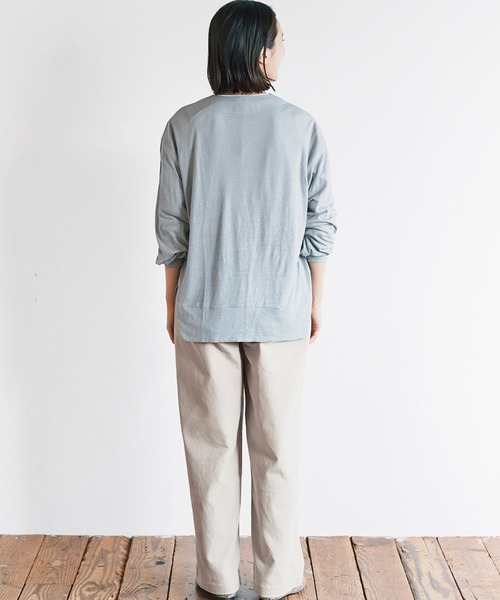 avecmoi(アヴェクモワ)の「【佐藤かなさんプロデュース】 avecmoiコーデュロイパンツ<ライトグレー>(その他パンツ・レディース・ライトグレー・MEDIUM/LARGE/X-LARGE/SMALL)」の6枚目の写真