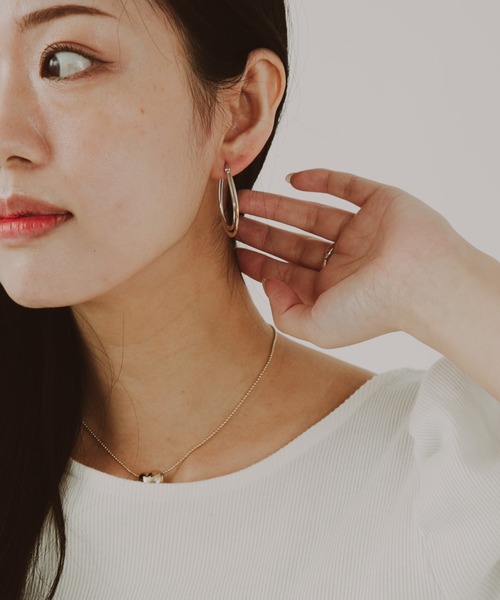 COLOR TOKYO ACCESSORIES（カラートウキョウアクセサリー）の「バイカラーオーバルフープピアス（ピアス（両耳用）・レディース・その他・FREE）」の3枚目の写真