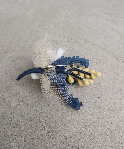 chambre de charme（シャンブルドゥシャーム）の「△cdc レモンとミモザのブローチ（ブローチ/コサージュ・レディース・サックスブルー/アイボリー・FREE）」の13枚目の写真