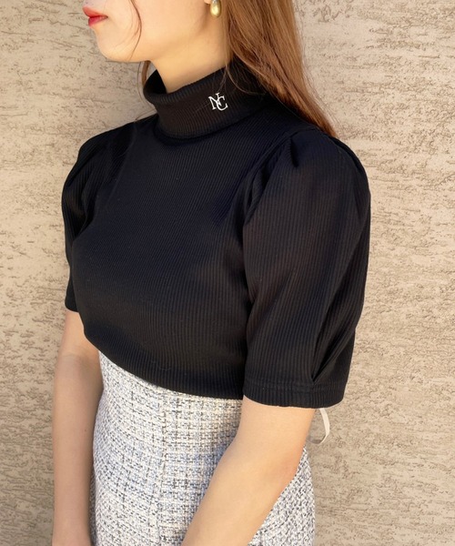 one after another NICE CLAUP（ワンアフターアナザーナイスクラップ）の「タートルネックイニシャルテレコトップス（Tシャツ/カットソー・レディース・ブラック/オフホワイト/ブラック系その他・FREE）」の3枚目の写真