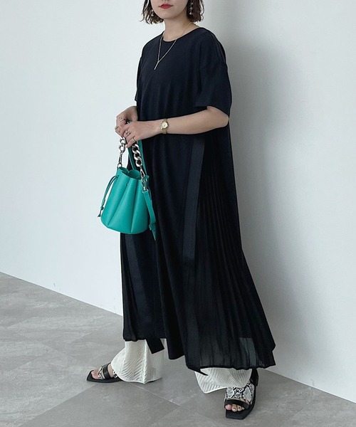 ♡ベイビー♡ カットソーワンピース ブラック フリーサイズ PAGEBOY（ページボーイ）の「プリーツMIXカットワンピース（ワンピース