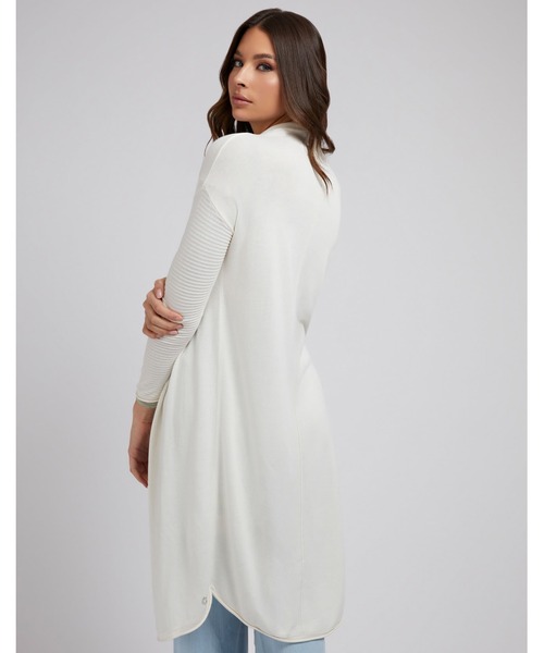 Guess（ゲス）の「Camille Open-Front Cardigan（カーディガン/ボレロ・レディース・ホワイト/ベージュ・SMALL/MEDIUM/X-SMALL）」の5枚目の写真