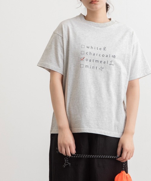 POU DOU DOU（プードゥドゥ）の「カラーネームプリントTee（Tシャツ/カットソー・レディース・オフホワイト/ライトグリーン/ダークグレー/オートミール・3）」の4枚目の写真