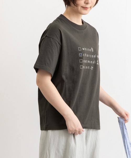 POU DOU DOU（プードゥドゥ）の「カラーネームプリントTee（Tシャツ/カットソー・レディース・オフホワイト/ライトグリーン/ダークグレー/オートミール・3）」の7枚目の写真